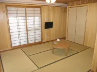 Guesthouse Taketomi - 2-Star