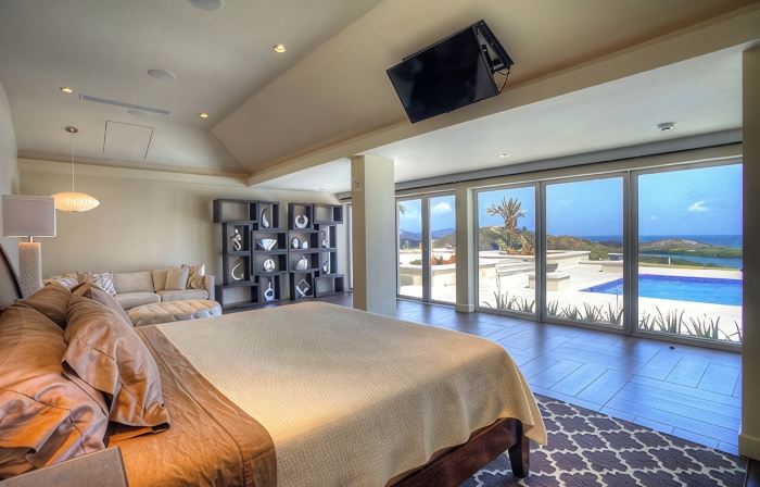 Beautiful 7.7 acre estate with a huge home and stunning views of the Caribbean