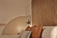 Main Street Lofts - Deluxe suite with balcony - 3-Star