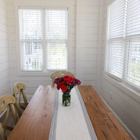 Garden City Pet friendly beach house! Golf car provided. 3 min ride to the beach