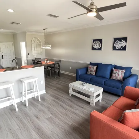 Perfect family two story Villa 8 near SeaWorld