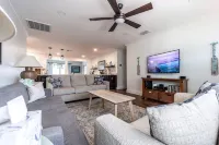 Beautifully Appointed 3BR / 2 Bath Home close to Beach & Iconic Atlantic Ave