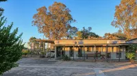 Rose City Motor Inn