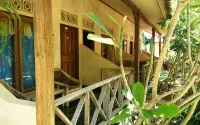 Duyung Rooms & Resto Gerupuk - Beach