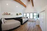 High End A-Frame - Hot tub - Awesome Views - Yosemite - Bass Lake - EV Charger