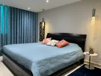 Paradis - Luxurious Apartment with Ocean View and Balcony.