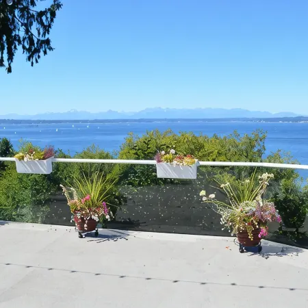 Spacious Romantic Salish Sea View Suite on Luxury Seattle Estate