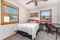 Charming 3 Bedroom 2.5 Bathroom House centrally located in Dubuque IA.