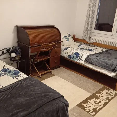 Maison Dans une Villa Charmant