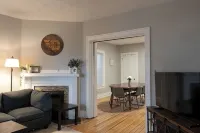 Big 3-Story Home, Walk to Campus. - 4-Star