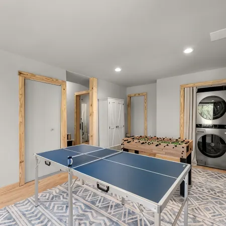 Family Friendly, Sleeps 11, Pets allowed!