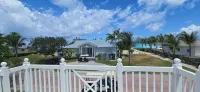 "Footprints in the Sand" - Poolside 3/3 - 3-Star