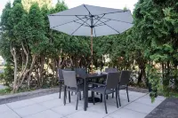 Gorgeous renovated-5 min to Main St-BBQ-Firepit-Free Sandbanks pass-Pac Man game - Wifi