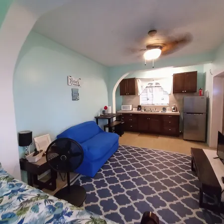 Beautiful Apartment w- gorgeous expansive views, beautiful fruit trees & gardens