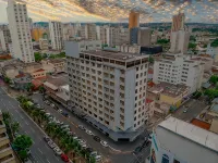 Umuarama Plaza Hotel by Castelo Itaipava - parking