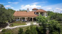 Hill Country Views w/ cold plunge, sauna, fire pit, grill on 10 acres! - 4-Sterne