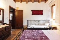 Villa Aloni - parking