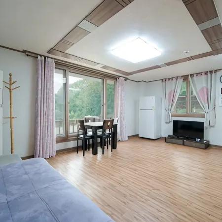 Yeoju Midmi Pension