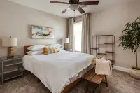 Spacious 4Br Home I 5 Min to Downtown Athens I Sleeps 8+ - 4 ดาว