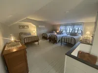 Modern Farmhouse, 3 bedrooms, 2 full baths, sleeps 8 - 3 tähden