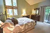 Fantastic Memorial Day Prices - Boyne Mountain Villa  3 Bdrm+Loft& 2 Bath - Swimmingpools