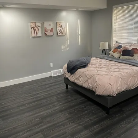 Lovely 3 Bedroom, Close to Everything!!