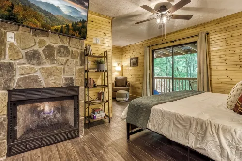 Smoky Mountain Haven!  Hot Tub, Private Deck & Cozy Vibes! - 4 Sao