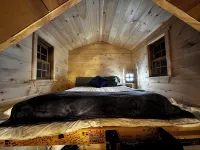 Tiny House with Private Hot Tub on 100 Acres
