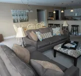 Downtown Traverse City Condo, close to shops, food, recreation, beaches. - ห้องครัว
