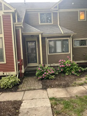Cozy Condo with garage, laundryClose proximity to UR, RIT and Strong - 3-Star