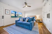 Beachside Retreat: Large Studio with AC 2 Blocks to Beach - Apartemen