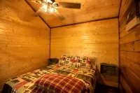 The Gilead Log Cabin - Chalets