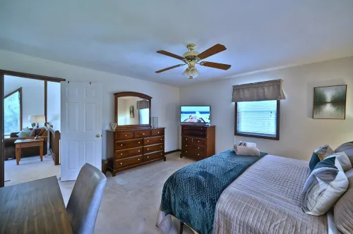 Cozy Pocono Chalet - Chalets