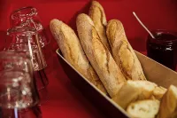 Hotelf1 Fréjus Roquebrune Sur Argens - breakfast