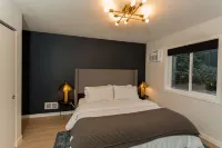 Stunning Views from this Modern Hood Canal Retreat - 4-Sterne