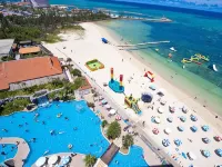 Rizzan Sea Park Hotel Tancha Bay - Strand