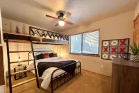 Show Low Cottage Hideaway-Cozy Cabin w/Fireplace - Feriehus