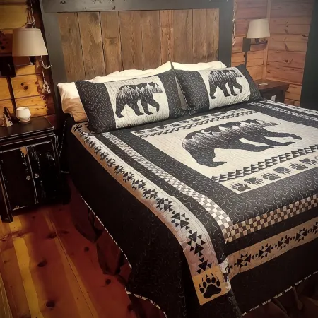 Cozy cabin sitting directly on multiple creeks for the most relaxing stay.