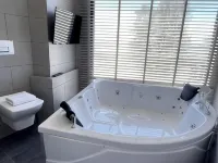 The Bail Hotel Hotels near Yenikapi Ferry