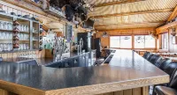 The Antler Lodge - Gardiner - Mountain View