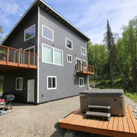 Lake front - 2 bedroom, 1 loft home with hot tub