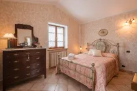Corte della Luna, elegant villa with swimming pool surrounded by a suggestive olive grove - Villas