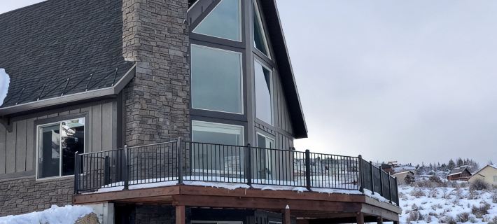 Immaculate Garden City Cabin - Stunning Bear Lake Views - Sleeps 14!! Hotels in Garden