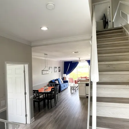 Perfect family two story Villa 8 near SeaWorld