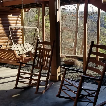 Romans 15:13  ~ 11 Miles to Heart Pigeon Forge, Hotub, Gas Grill-No Extra Fees
