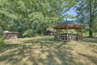Rustic Historical Cabin Near Wineries & Gold Mines - シャレー