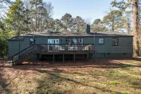 Renovated lakefront home, minutes to downtown Raleigh! - วิว