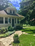 Great Location. Steps to McKinley Beach Walk to Town. Lg Private Yard,Fire Pit. - Beach