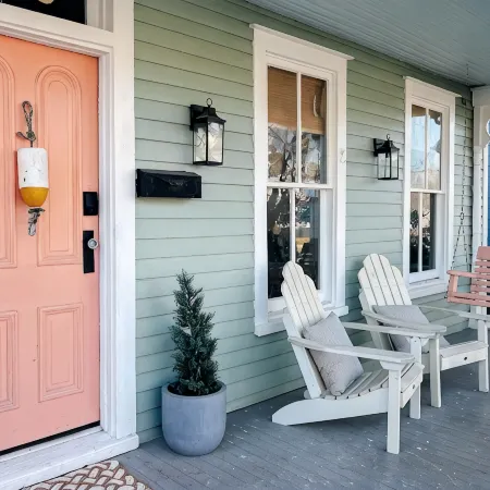 🍑 The Peach St. House - 1 Block to Park and Shops, close to beach!