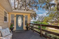 Cozy, Close to downtown Lake View home. - Homestays